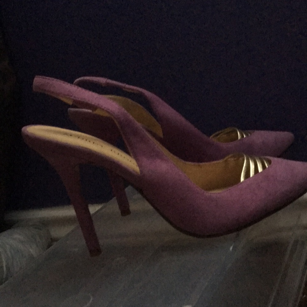 Shoes - Picture 3 of 3